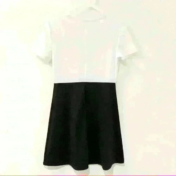 Zara Minimalist black & white Mini  T shirt dress. - Picture 6 of 7